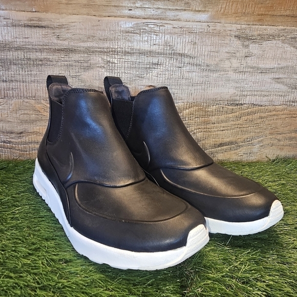 New Wmns Air Max Thea Mid | 10.0 - Picture 2 of 7